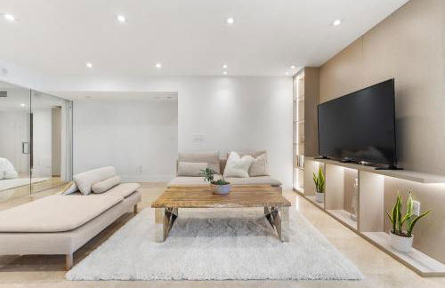 Amazing Ocean and 1 Hotel pool Views 2BR 3BA w Balcony - Foto 20