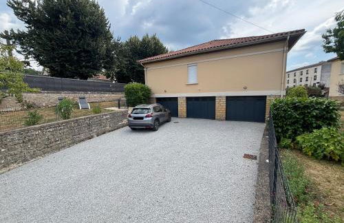 T3 rénové, jardin parking & garage privé, proche centre - Photo 29