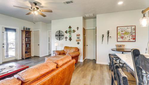 1 Mi to Lake Pet-Friendly Cabin in Strawn - Foto 5