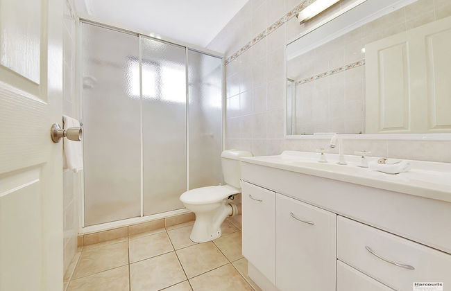 Driftwood On The Beach - Photo 28