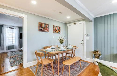 Walk to Constitution Beach Mid-Century Boston Gem - Foto 2