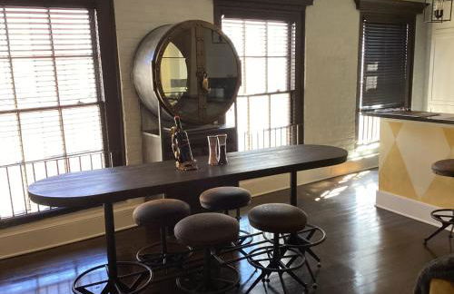 Best Location, Walk Anywhere - Photo 11