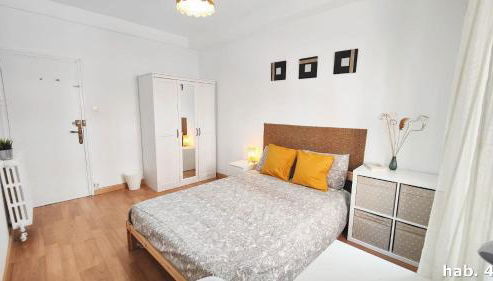 Apartamento con 4 habitaciones recien renovado - Foto 3, wardrobe