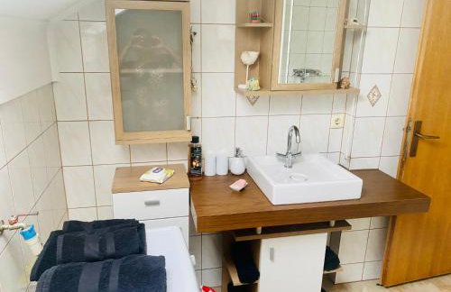 Ferienwohnung mit traumhafter Aussicht - Photo 2