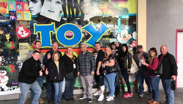 Pawn Stars Set Tour - Photo 5, Group pic!