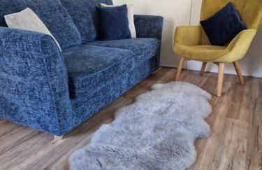 Cozy & Contemporary Lodge by the woods - Photo 12