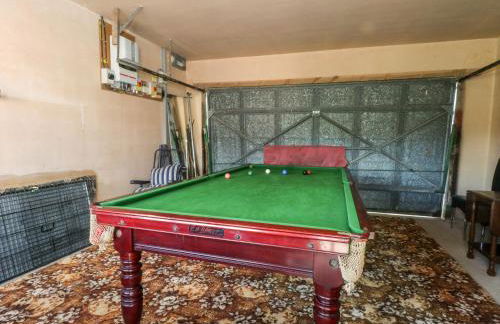 Hawksbridge Bungalow - Photo 12