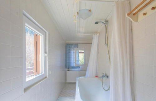 Schwarzwaldhütte am Bach mit Sauna - Foto 30