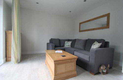 Honeysuckle Cottage with Hot Tub Park Facilities - Photo 10