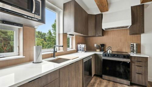 The Adelynn 5BR - Sleek - Spacious - Walkable - Photo 4