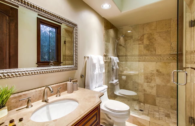 Tropical 5BR La Jolla Retreat by NamaStay - Foto 35