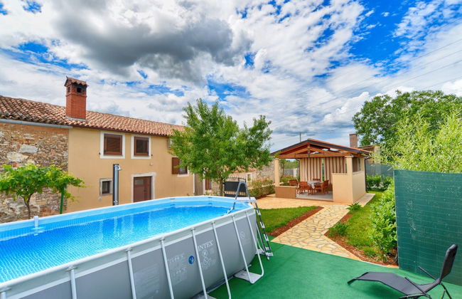 House 1735 - Photo 40