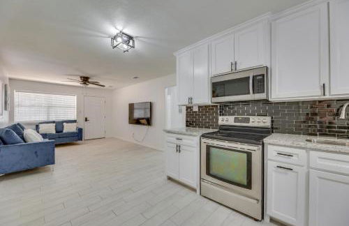 Modern Home in Edinburg Half-Mi Walk to UTRGV! - Foto 8