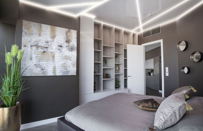 Apartments in Sky Tower with Bathtub near the window - Photo 19
