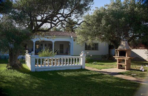 Villa with great garden and pool - Foto 38