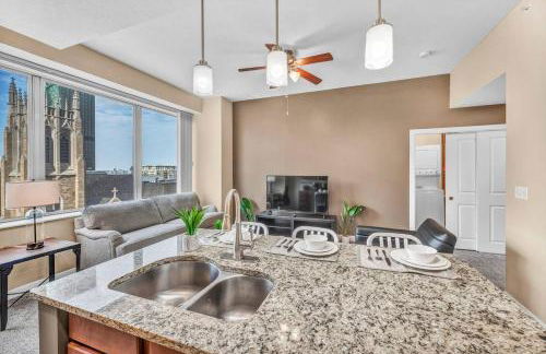 Luxury High-Rise Condo in Amazing Location | Gym - Photo 11