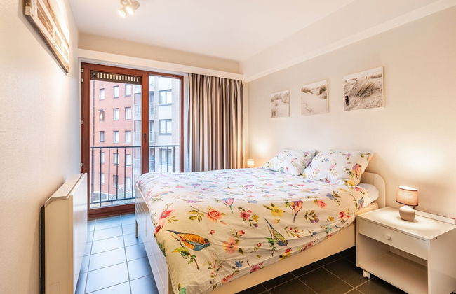 Apartment in St. Idesbald With Sea Views - Photo 3