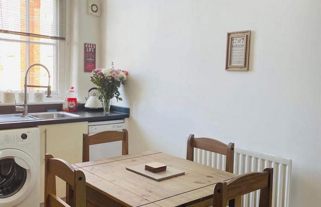 2 Bed Self Contained Apartment Wrexham - Photo 15