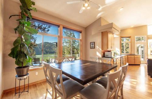 Breathtaking Lake Fernan Views & Cozy Comforts - Foto 4