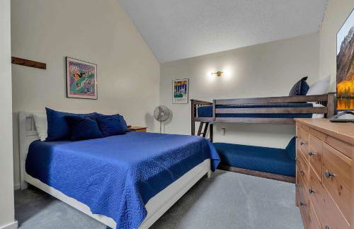 Updated Ski In Ski Out Condo Holiday Valley - Foto 7