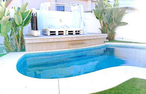 Chalet con jardin privado y calefaccion- ideal para todo el año - Foto 7