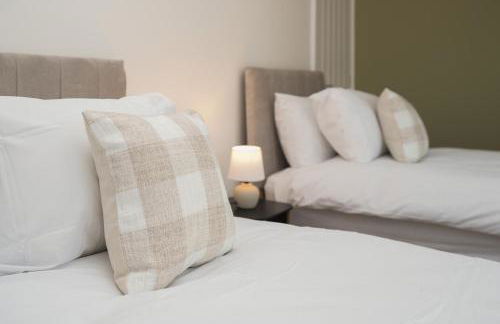 Yasmin's Townhouse - Sleeps upto 10, great for groups with FREE Parking - Hosted by Stay Host Save - Foto 30