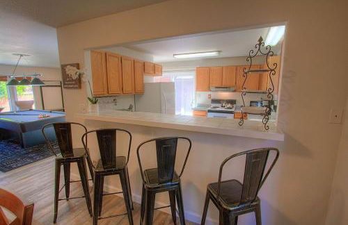 NVH0823 - Sadies Hustle home - Photo 12