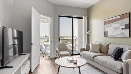 North Hollywood 1BR w Gym Pool Roof nr Metro LAX-853 - Foto 1, Other