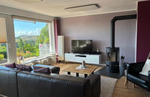 Lina's Ferienwohnungen - zwei moderne FeWos mit Sauna im Haus und fantastischem Ausblick - Foto 44