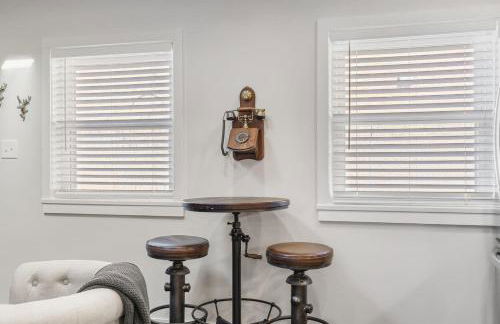 Rustic plus Western - Walk to Bars, Coffee and Restaurants - Foto 7