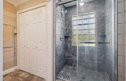 The Overlook on Douglas Lake -Waterfront Luxury - Photo 47