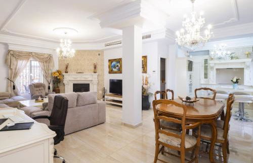 Cubo's Villa Bellavista La Jona & Heated Pool - Photo 19