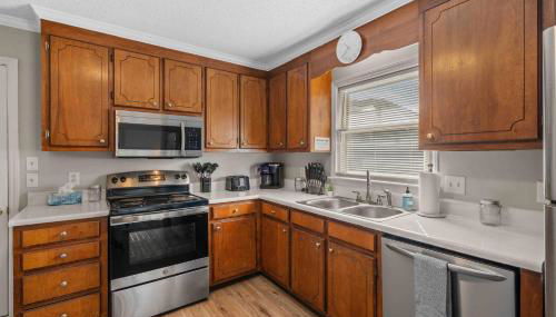 ~Spacious / Cozy / Sleeps 8+ Near MTSU and Siegel - Foto 5