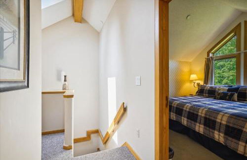 Highridge J5B Spectacular 1 Bedroom Escape with fireplace, sauna & resort amenities - Foto 13