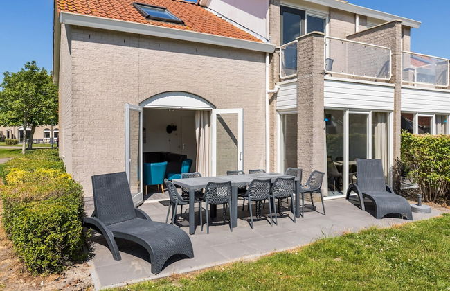 Beachside Bungalow Near Beach - Photo 6