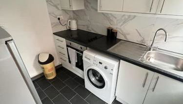 6 bed house - 12 minutes to City Centre - Foto 3