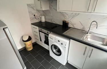 6 bed house - 12 minutes to City Centre - Foto 3