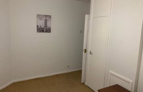 Spacious semi detached house - Photo 28