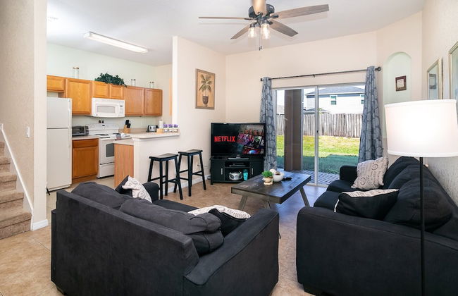 The Regal Hideaway - Photo 16