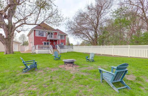 7 Mi to Cedar Point Retreat with Hot Tub and Gazebo - Foto 36