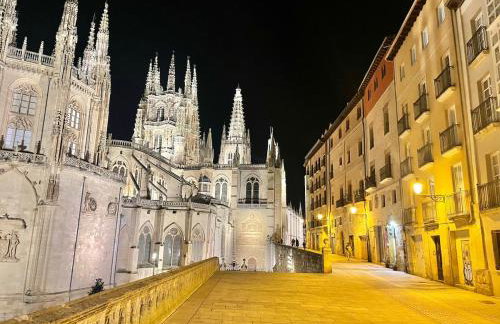 Acariciando la Catedral by apartamentoscatedralcamino - Foto 23