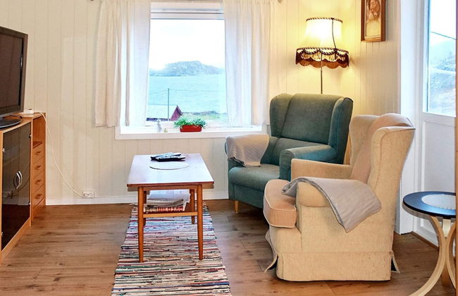 8 Person Holiday Home in Revsnes - Foto 13