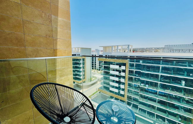 Venduras - Chic Studio in Azizi Riviera - Photo 10