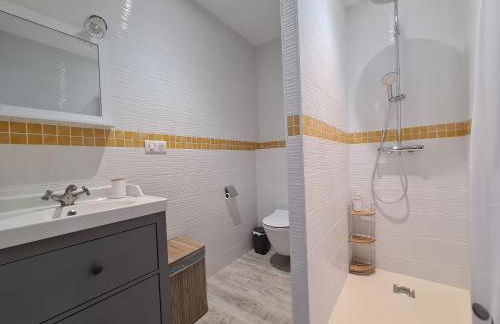 Grand Gîte à Briare - Animaux et Parking Privé - FR-1-590-541 - Photo 15