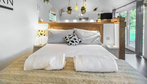 The Little Barn - Photo 3