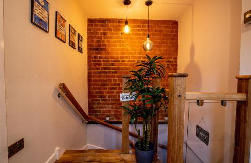 DJH Homes - VIP Luxury 2BR Grade ll Industrial House with Log Burner - JQ, Birmingham City - Foto 6