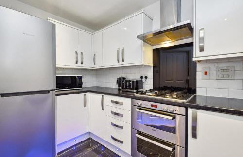 Entire modern 2 Bedroom 2 bathroom Flat in Pinner - Foto 11