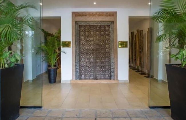 The Oyster Bay Hotel Suites - Photo 11