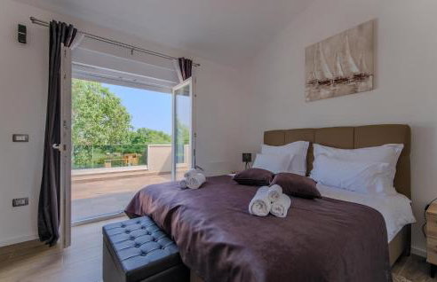 Awesome Home In Brtonigla With Sauna - Photo 34