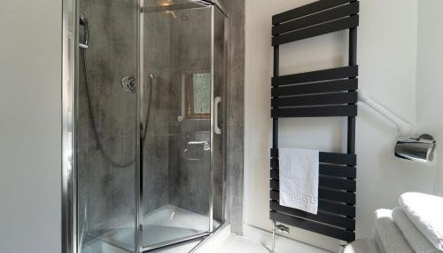 Self CateringOne Bedroom Apartment - Foto 5, towels, Shower